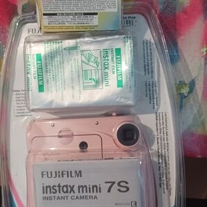 Fujifilm Instax Mini 7S Pink Instant Camera